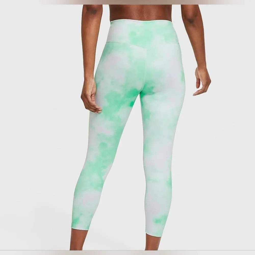 Nike Women's Size Medium• Dri-Fit Icon Clash Green White Tie Dye 21 inch Cropped - Picture 2 of 10